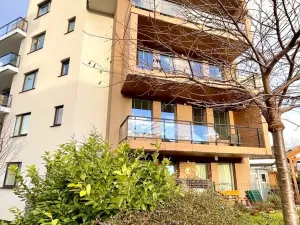 Pronájem bytu 2+kk, Praha, 65 m2