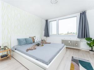 Pronájem bytu 3+kk, Praha, Tobrucká, 70 m2