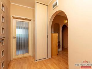 Prodej bytu 3+1, Praha - Modřany, Urbánkova, 78 m2
