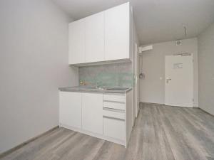 Pronájem bytu 1+kk, Praha - Střížkov, Děčínská, 23 m2