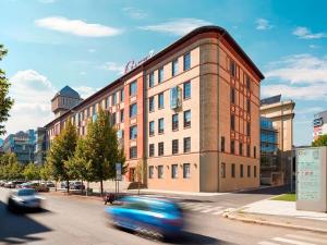 Pronájem kanceláře, Praha - Holešovice, Jankovcova, 279 m2
