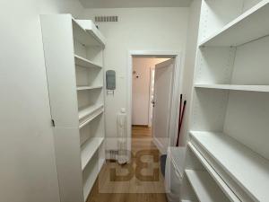 Pronájem bytu 2+kk, Praha - Modřany, Na Komořsku, 59 m2