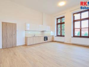 Pronájem bytu 1+kk, Český Brod, nám. Arnošta z Pardubic, 39 m2