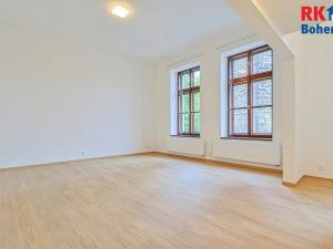 Pronájem bytu 1+kk, Český Brod, nám. Arnošta z Pardubic, 51 m2