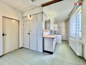 Prodej bytu 2+1, Chomutov, Bezručova, 56 m2