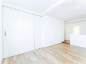 Prodej bytu 2+kk, Praha - Vysočany, Novovysočanská, 55 m2
