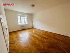 Pronájem bytu 1+1, Praha - Smíchov, Na Plzeňce, 43 m2