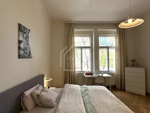 Pronájem pokoje, Praha - Vinohrady, Korunní, 150 m2