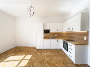 Pronájem bytu 2+kk, Praha - Strašnice, Na Třebešíně, 50 m2