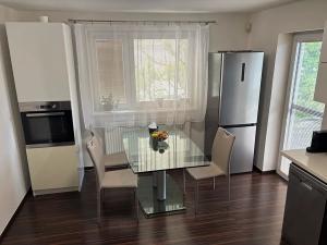 Pronájem bytu 2+1, Zlín, Růžová, 70 m2