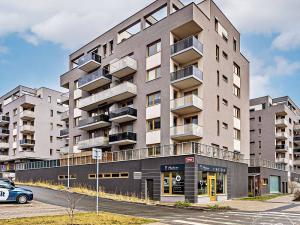 Pronájem bytu 2+kk, Praha - Hloubětín, Saarinenova, 64 m2