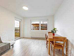 Pronájem bytu 2+kk, Praha - Hloubětín, Saarinenova, 64 m2