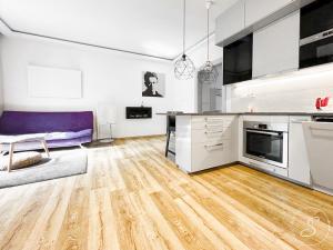 Pronájem bytu 2+kk, Praha - Nusle, Táborská, 52 m2