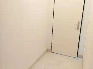 Pronájem bytu 1+kk, Praha - Vysočany, Poděbradská, 27 m2