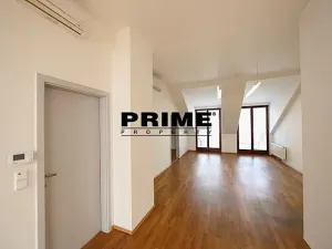 Pronájem kanceláře, Praha - Smíchov, Štefánikova, 129 m2