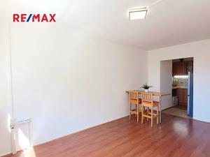 Pronájem bytu 2+kk, Praha - Kamýk, Machuldova, 40 m2