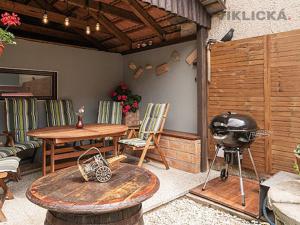 Prodej ubytování, Hlohovec, Hlavní, 1 m2