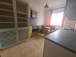 Pronájem bytu 2+1, Praha - Břevnov, Rybova, 55 m2
