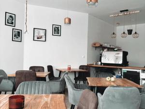 Pronájem obchodního prostoru, Úvaly, Pražská, 99 m2