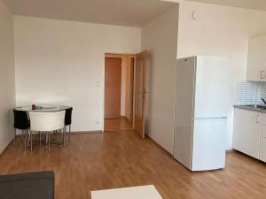 Pronájem bytu 1+kk, Praha - Vysočany, Poděbradská, 35 m2