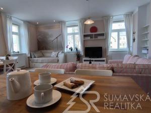 Prodej bytu 3+kk, Kašperské Hory, Náměstí, 90 m2