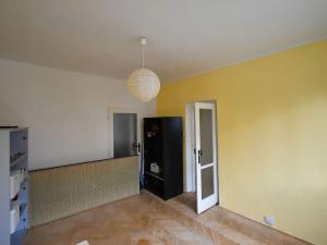 Pronájem bytu 2+1, Praha - Břevnov, Na Petřinách, 54 m2