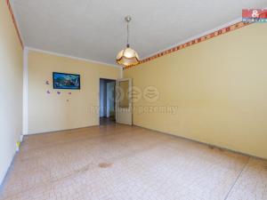 Prodej bytu 3+1, Sokolov, Spartakiádní, 82 m2