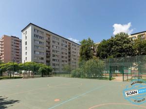 Prodej bytu 2+1, Opava, Holasická, 51 m2