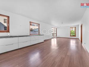Prodej bytu 3+kk, Pardubice - Bílé Předměstí, Husova, 106 m2