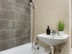 Pronájem bytu 1+1, Litvínov, Školní, 35 m2