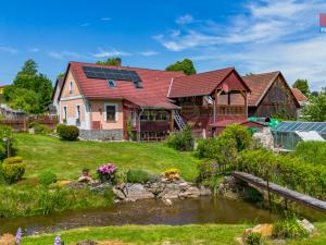 Prodej rodinného domu, Nová Bystřice - Albeř, 187 m2