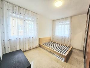 Pronájem bytu 3+kk, Praha - Břevnov, Loutkářská, 73 m2