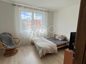 Pronájem bytu 2+kk, Jince, Zborovská, 39 m2