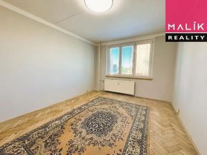 Prodej bytu 2+1, Ostrov, Jungmannova, 63 m2