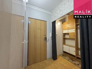 Prodej bytu 2+1, Ostrov, Jungmannova, 63 m2