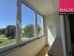 Prodej bytu 2+1, Ostrov, Štúrova, 53 m2