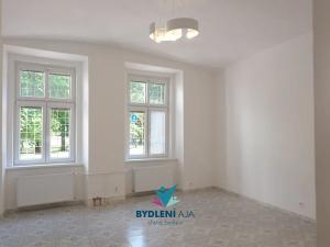 Pronájem bytu 2+1, Teplice, J. V. Sládka, 66 m2