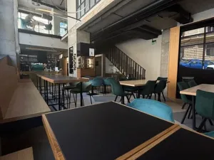 Pronájem restaurace, Praha - Smíchov, Grafická, 174 m2