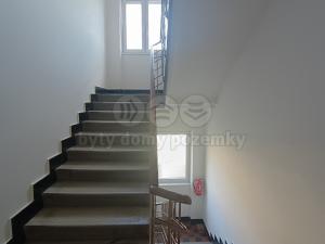 Pronájem bytu 1+kk, Hranice - Hranice I-Město, Tř. 1. máje, 30 m2
