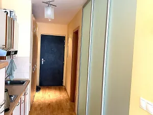 Pronájem bytu 1+kk, Praha - Holešovice, Jankovcova, 37 m2