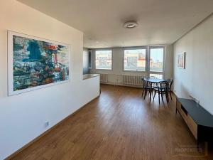 Pronájem bytu 3+kk, Praha - Vršovice, Tádžická, 86 m2