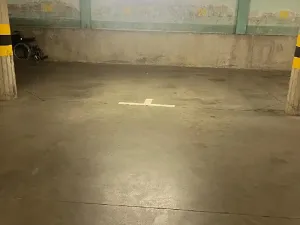 Prodej garážového stání, Praha - Karlín, Křižíkova, 17 m2