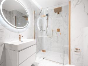 Prodej bytu 2+kk, Praha - Nové Město, V tůních, 54 m2