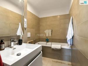 Prodej bytu 2+1, Kroměříž, Obvodová, 56 m2
