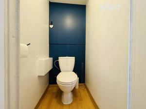 Pronájem bytu 2+kk, Hluboká nad Vltavou, Švermova, 43 m2