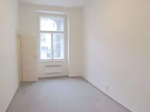Pronájem bytu 2+kk, Praha - Vršovice, Žitomírská, 39 m2