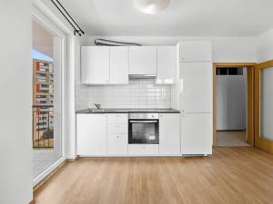 Pronájem bytu 1+kk, Praha - Horní Měcholupy, Mantovská, 40 m2