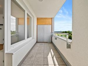 Pronájem bytu 1+kk, Praha - Horní Měcholupy, Mantovská, 40 m2