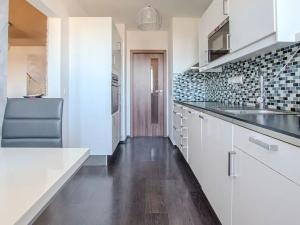 Pronájem bytu 2+1, Praha - Háje, Brechtova, 58 m2