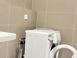 Pronájem bytu 1+kk, Praha - Letňany, Škrábkových, 33 m2